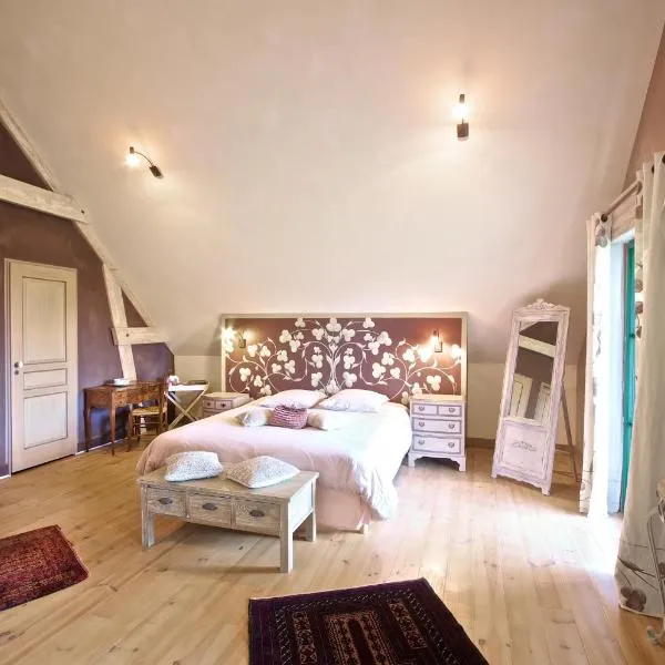 之间的藤蔓和城堡酒店，位于Monthou-sur-Bièvre的酒店