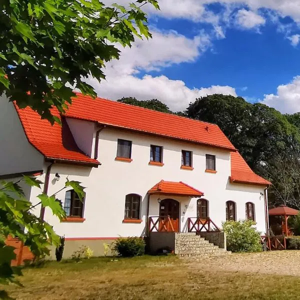 Gospodarstwo nad jeziorem，位于Stare Osieczno的酒店