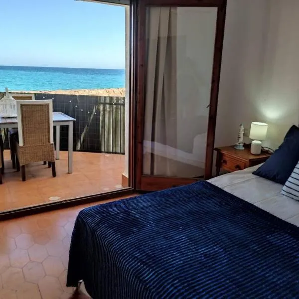 Apartamento Primera Linea Playa，位于Masarbonés的酒店