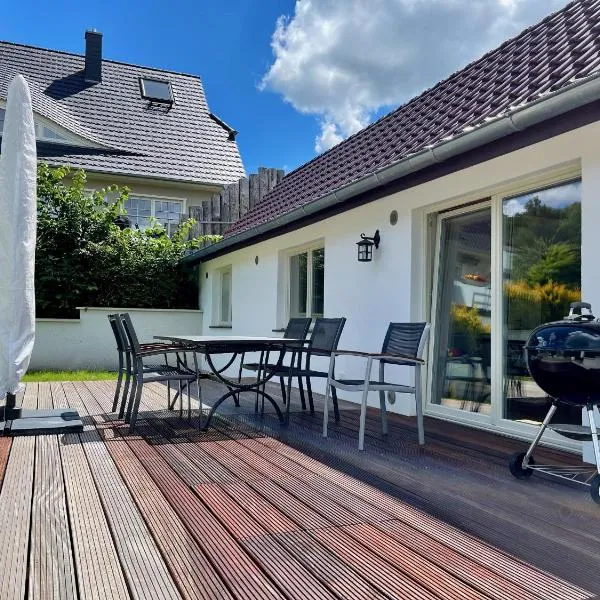 Ferienhaus Altes Fischerhaus，位于宾茨的酒店