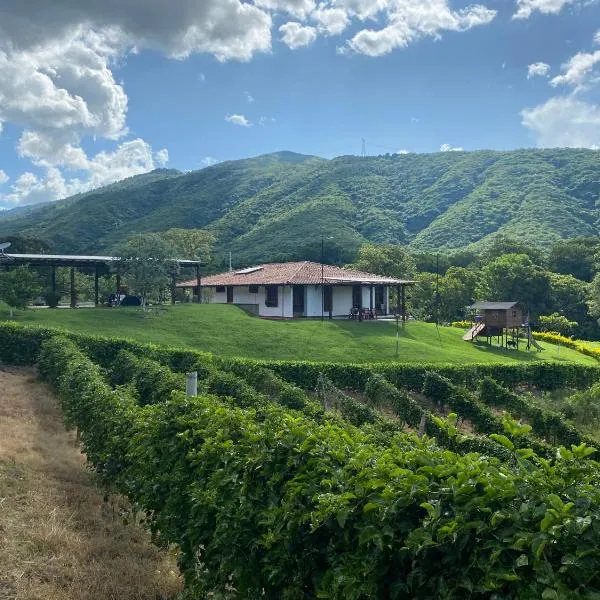 Hacienda La Tulia Eco Hotel，位于Toro的酒店