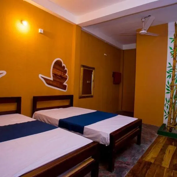 Neem Forest Guest House & Yoga Meditation Centre，位于Kallady的酒店