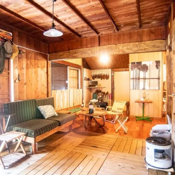 【Camp House by port Side】 貸切1組の古民家/離島、美ら海への拠点，位于本部的酒店