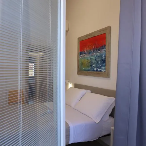 Ruffini Rooms，位于泰尔莫利的酒店