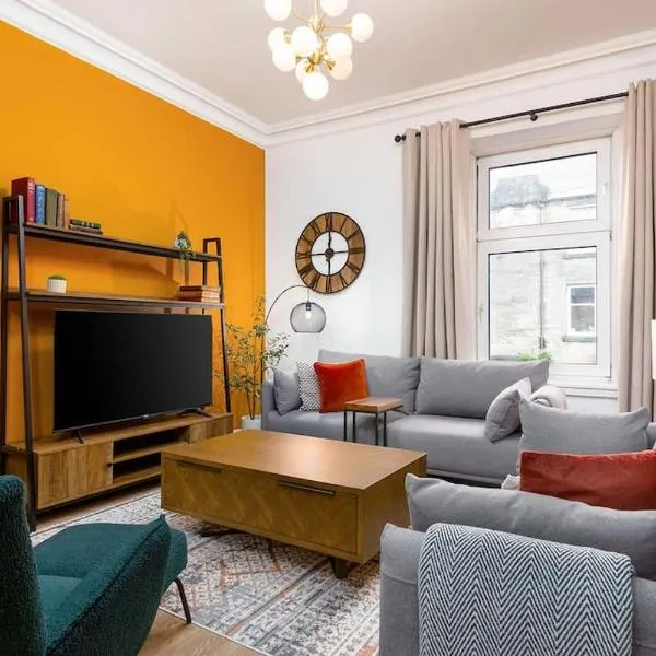The Stylish 3-Bedroom Maisonette Retreat，位于斯特灵的酒店