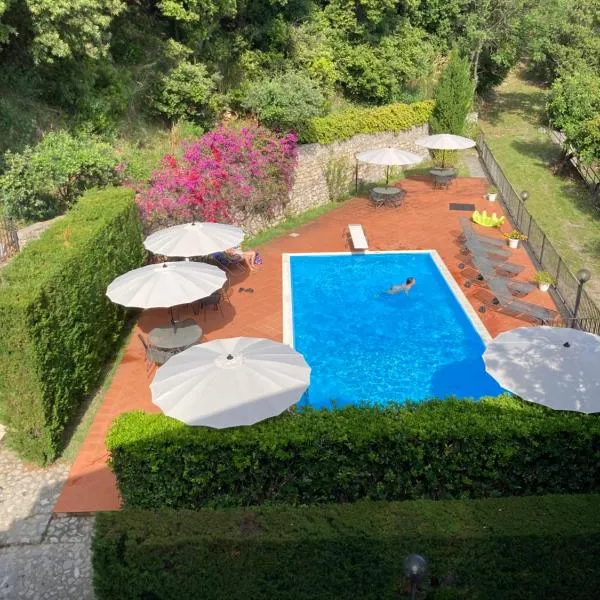 Il Casalino，位于马拉泰亚的酒店