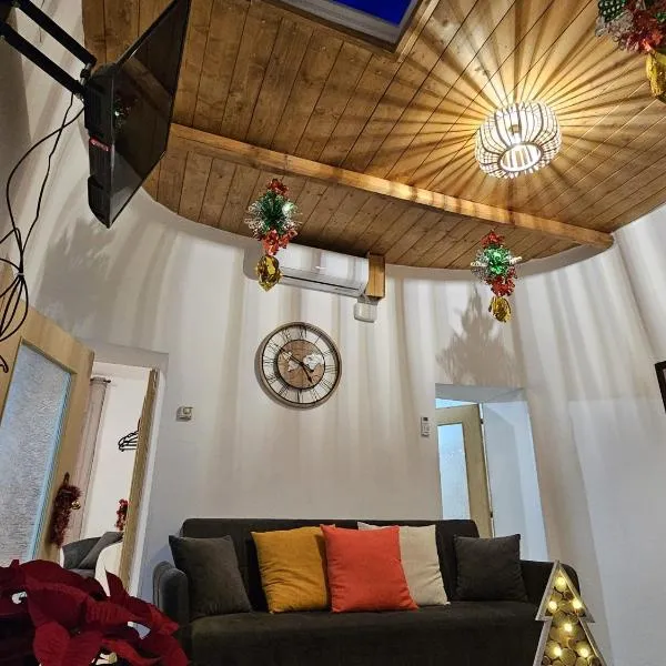 TRULLO AURORA BOREALE，位于阿尔贝罗贝洛的酒店