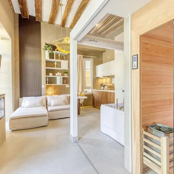 Luxury Suite - Jacuzzi et Sauna，位于阿尔帕容的酒店