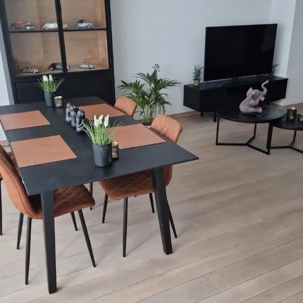 Gezellig appartement Beveren-Waas Donkvijver，位于贝弗伦的酒店