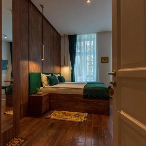 Studio Apartmani 071 Free Garage Parking，位于萨拉热窝的酒店