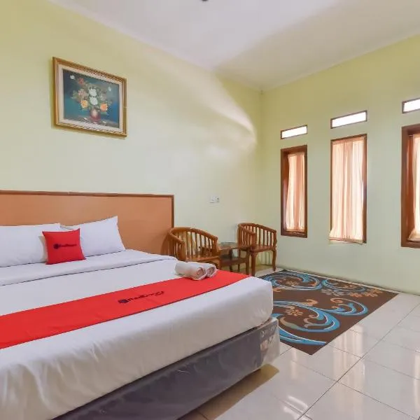 RedDoorz At Pondok Winagung Ciwidey，位于希维德的酒店