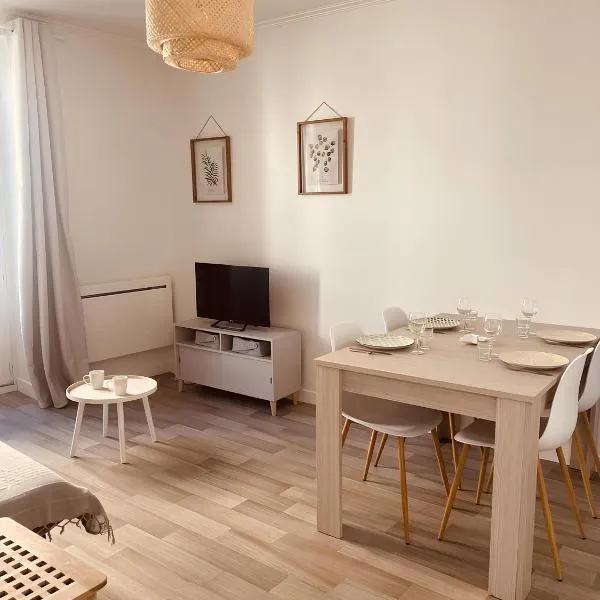 Le Coin Cosy l Balcon，位于卡斯特尔的酒店