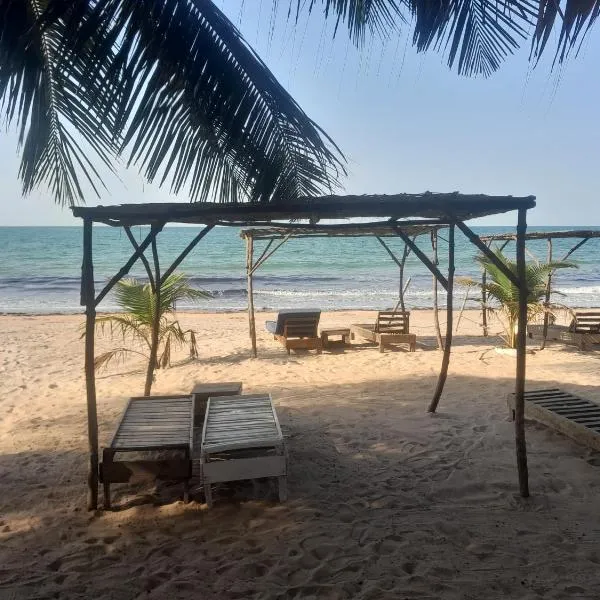 Smile Gambia Beach Bar，位于Mariama Kunda的酒店