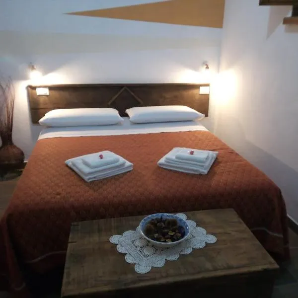 Bed And Breakfasts LA CASETTA，位于San Costantino Albanese的酒店