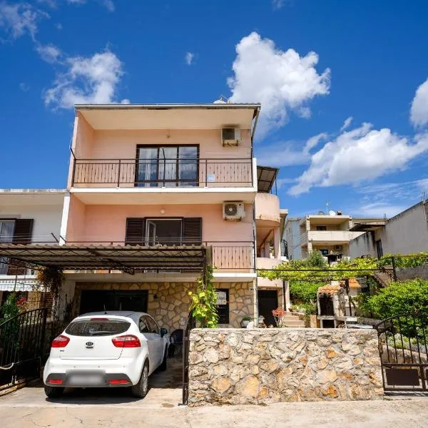 Apartments with a parking space Stari Grad, Hvar - 18458，位于斯塔里格勒的酒店