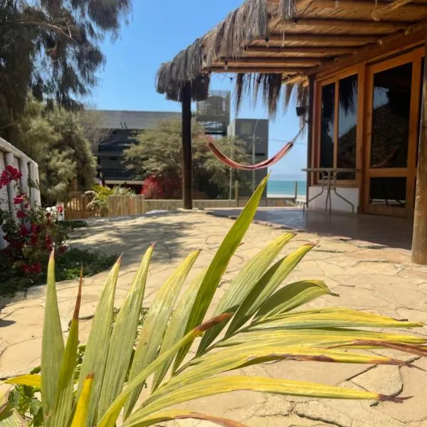 Lobitos Eco Lodge，位于洛维托斯的酒店