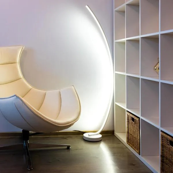 Thome White Flat Smart Budget City Stay，位于克卢日-纳波卡的酒店