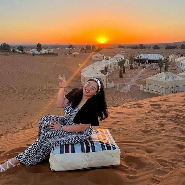 Merzouga Top Luxury Camp，位于梅尔祖卡的酒店