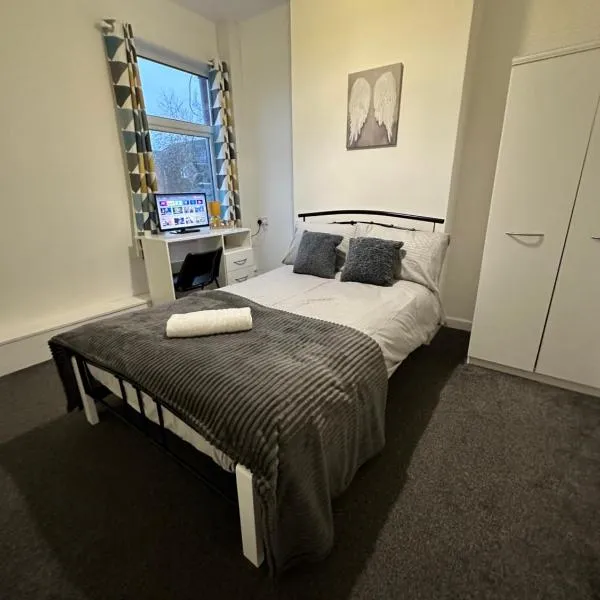 Lovely Town house Room 3，位于Parkside的酒店