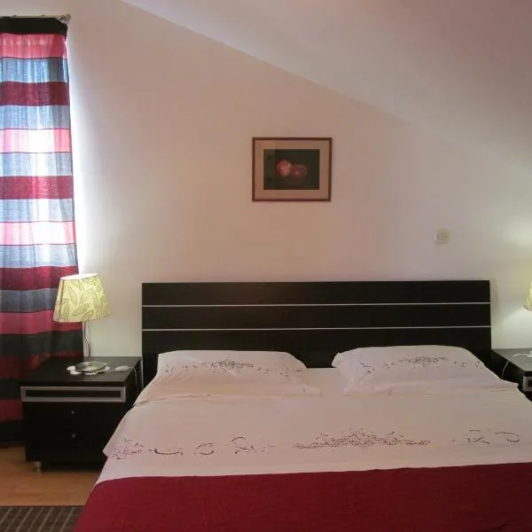 Apartment Danese Promajna，位于普罗马尼亚的酒店