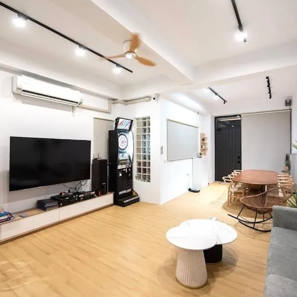 山依民宿，位于竹山的酒店