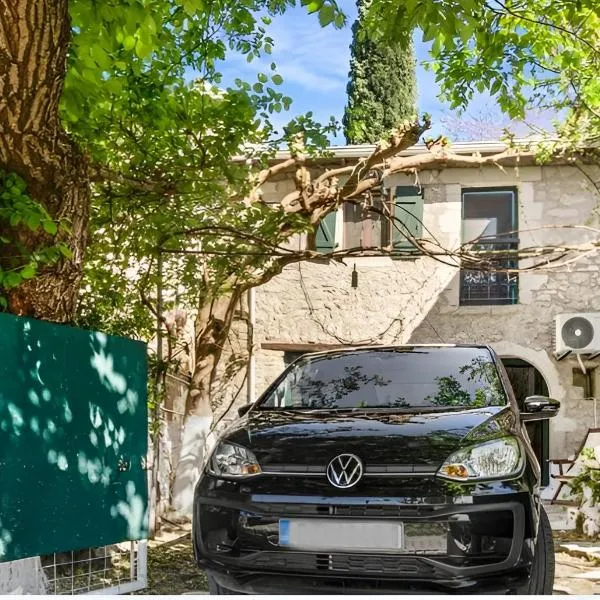 Tranquil Kolivata lefkada Retreat House，位于Alexandros的酒店