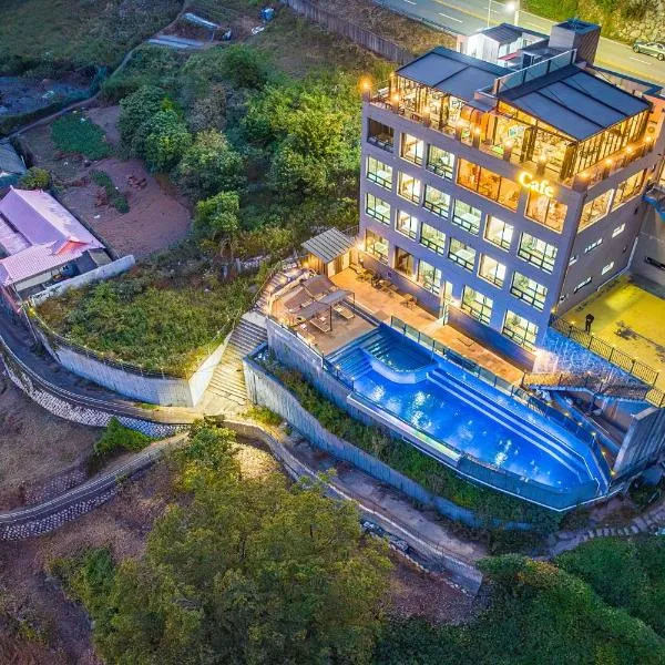 Le Paradis Ocen view Spa Pension，位于丽水市的酒店