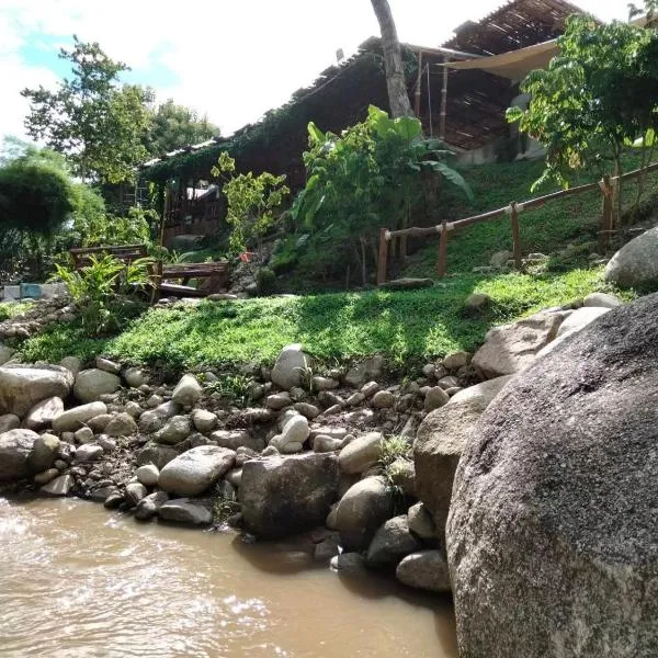 Lhong Chiang Dao Glamping หลงเชียงดาว，位于清道的酒店