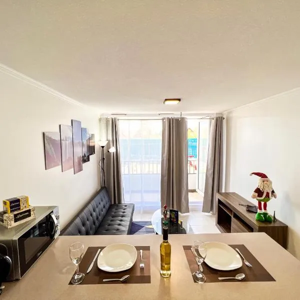 Cómodo departamento con piscina en Los Ángeles，位于洛斯安赫莱斯的酒店