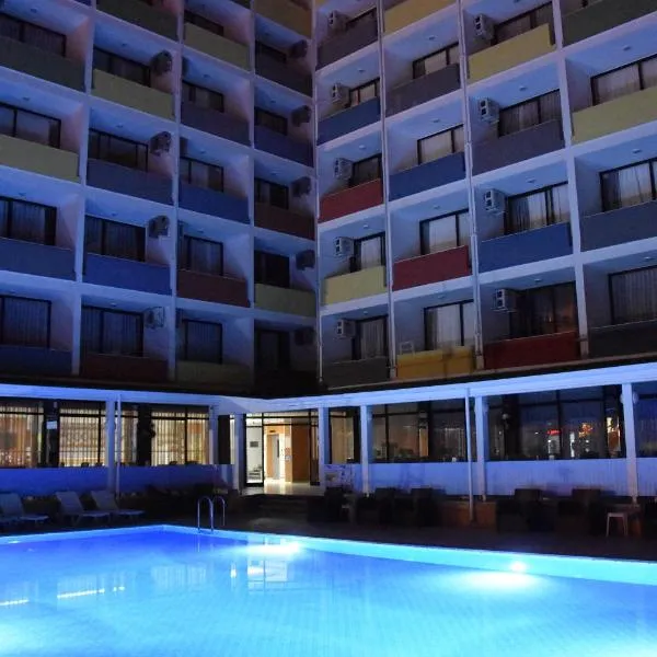 Viva beach hotel，位于阿拉尼亚的酒店