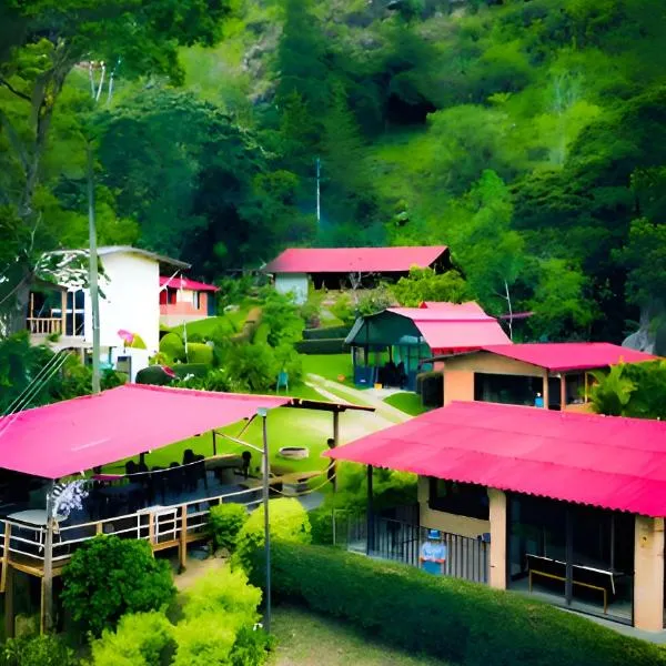 Hotel Campestre Rocas Del Paraíso，位于Machetá的酒店