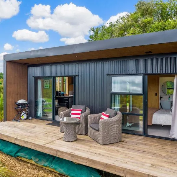 Kūkū Kabin - Waimate North Eco Holiday Cabin，位于凯里凯里的酒店