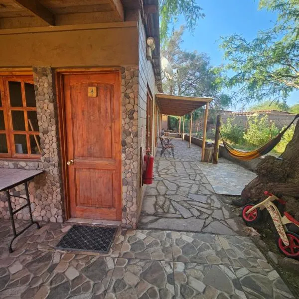 Hostal Casa los Duendes，位于圣佩德罗·德·阿塔卡马的酒店