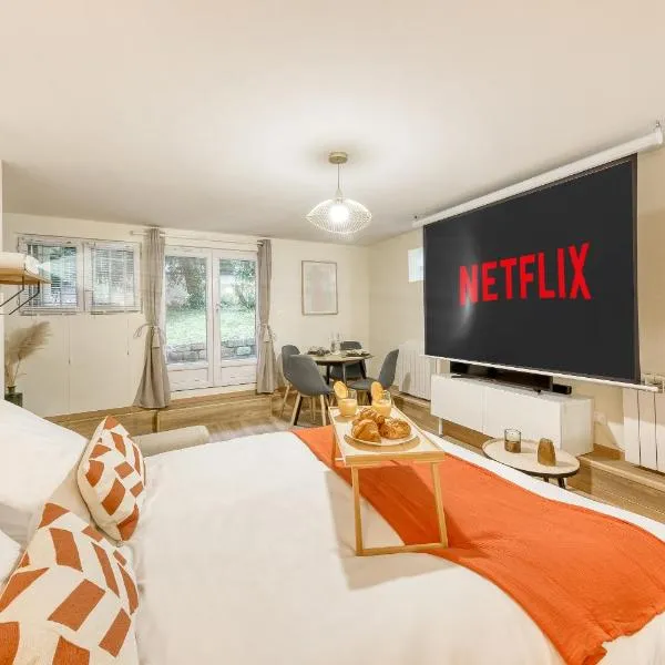 2 pers home Cinéma - Serenito de Homes，位于Les Pavillons-sous-Bois的酒店