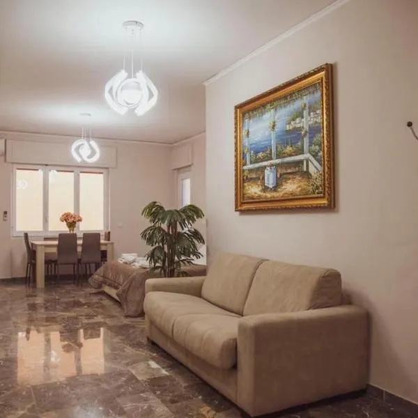 Campania Apartment Pompei Luxury - 150m dalla stazione - 5km da Pompei，位于Poggiomarino的酒店