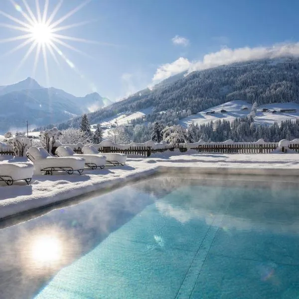Alpbacherhof Mountain & Spa Resort，位于拉滕堡的酒店