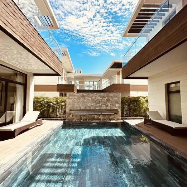 Phoenix Pool Villa Cam Ranh，位于Xóm Mỹ Ca的酒店