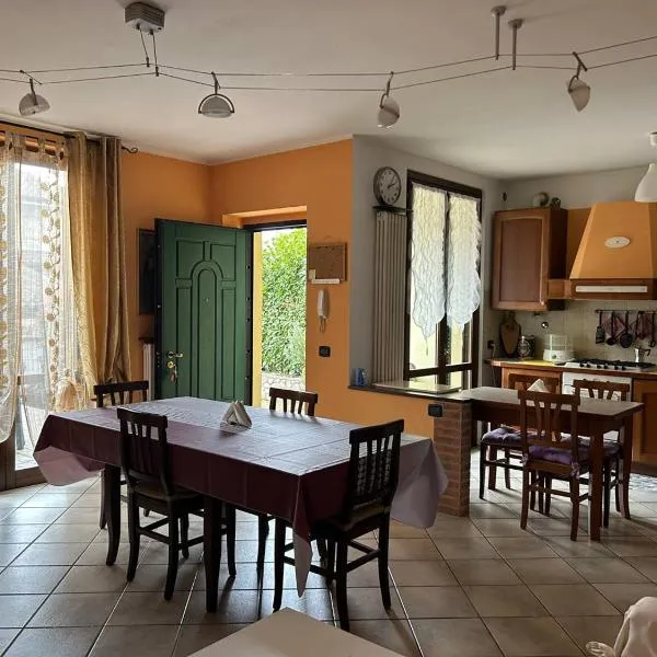 ML HOUSE VIVALDI，位于Podenzano的酒店