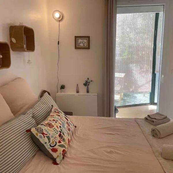 Charming Studio to Venelles 10 minutes from Aix，位于沃内勒的酒店