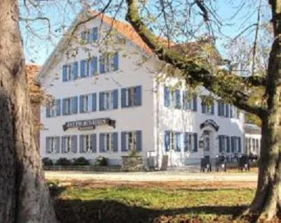 Deutsches Haus，位于布赫洛厄的酒店