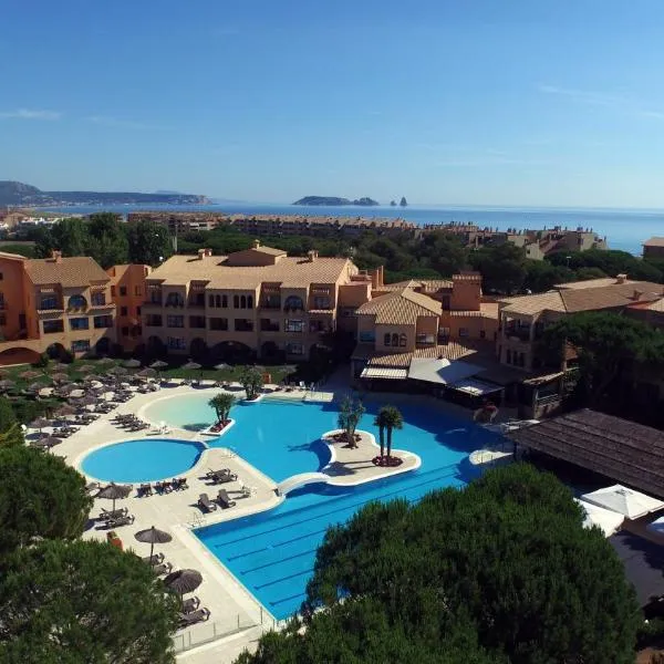 拉科斯塔酒店高尔夫及海滩度假酒店，位于Fontanilles的酒店