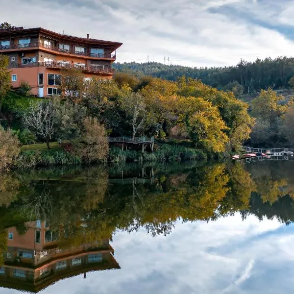 科恩恰达农庄酒店，位于São Pedro de Alva的酒店