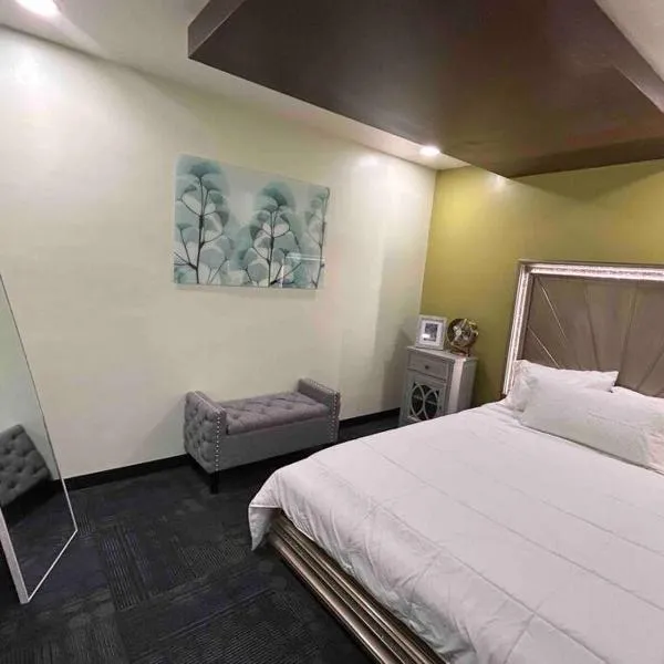 Accommodation and Office, Perfect For The Traveling Professional，位于华雷斯城的酒店