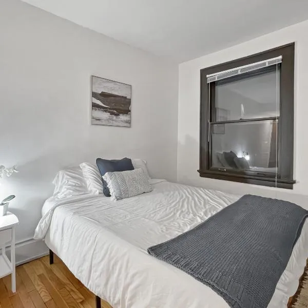 Quiet 1 Bed Studio Heart of Downtown，位于德梅因的酒店