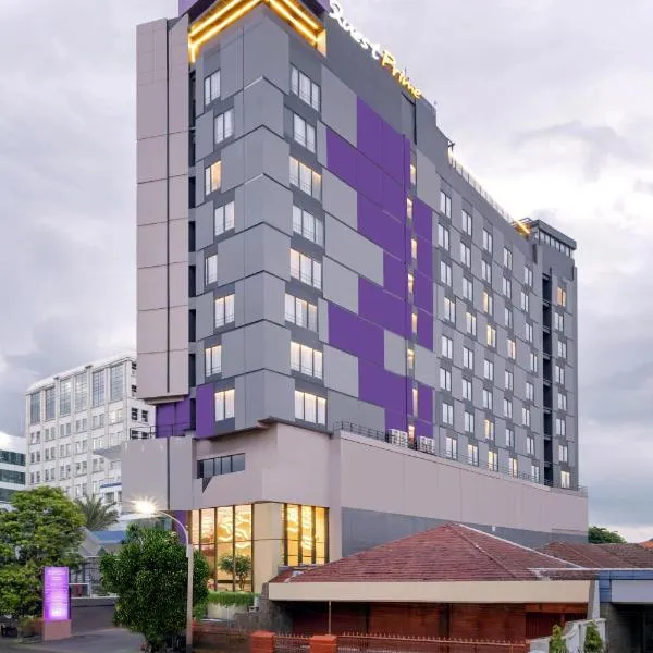 Quest Hotel Prime Pemuda - Semarang，位于Brangsong的酒店