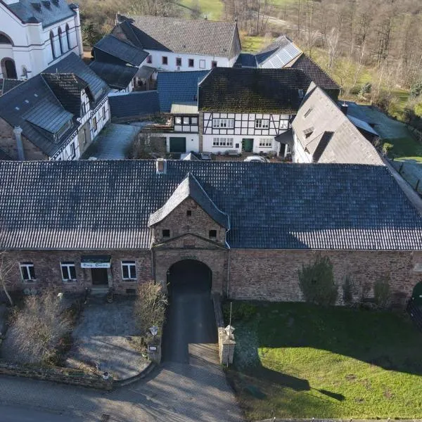 Hostel Burg Hausen，位于海姆巴赫的酒店