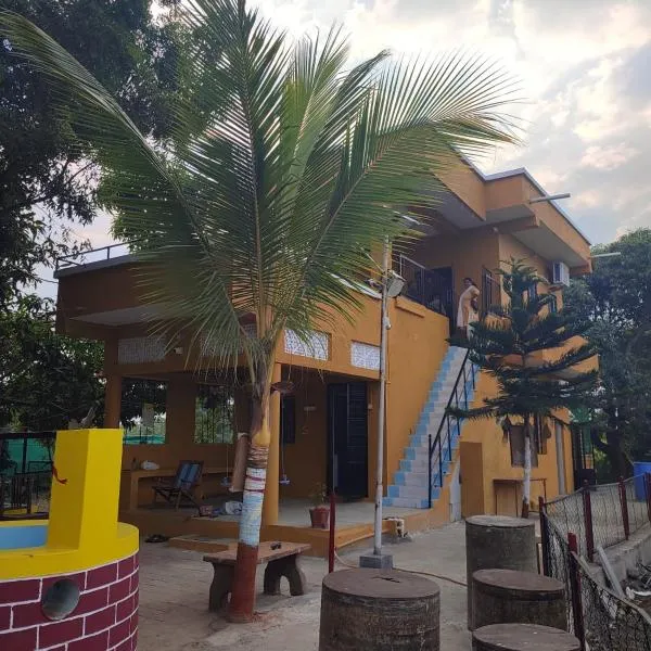 VishwaVrund Homestay，位于Rājpīpla的酒店