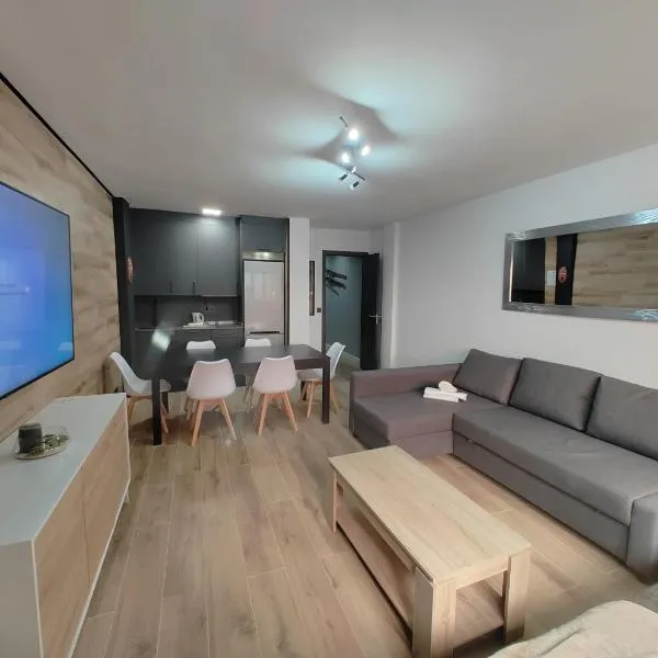 TODOSIERRANEVADA - 2 DORMITORIOS REFORMADO MONTBLANC - Junto a los Telecabinas，位于塞拉内华达的酒店