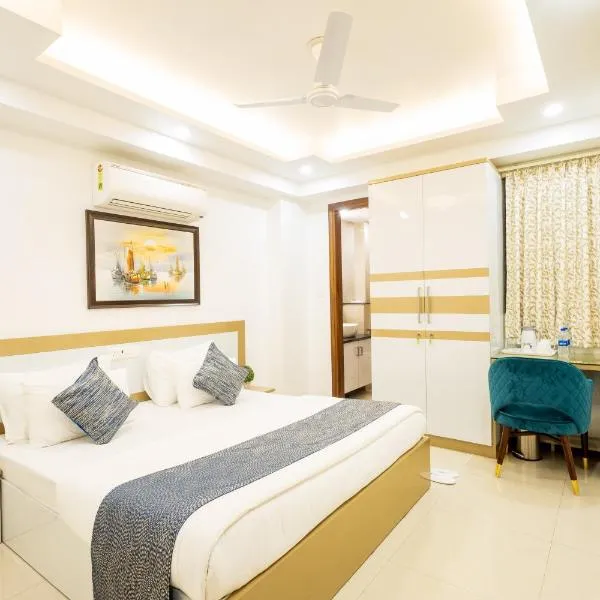 Hotel Krish - Near Medanta and Fortis Hospital Gurugram，位于古尔冈的酒店