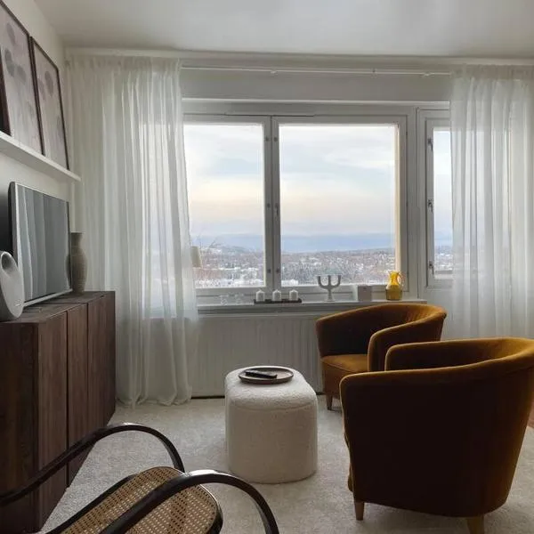 Top floor apt with stunning view，位于Strömmen的酒店